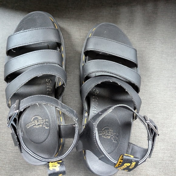 Dr. Martens Women's Blaire Sandal Leather - Picture 2 of 9
